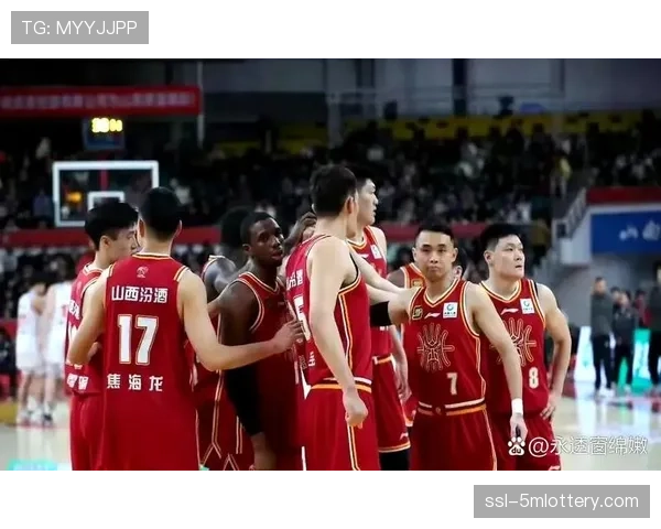 赛前训练开放,浙江广厦重点演练四打三、三打二快攻终结场景 赛前训练开放,浙江广厦重点演练四打三、三打二快攻终结场景